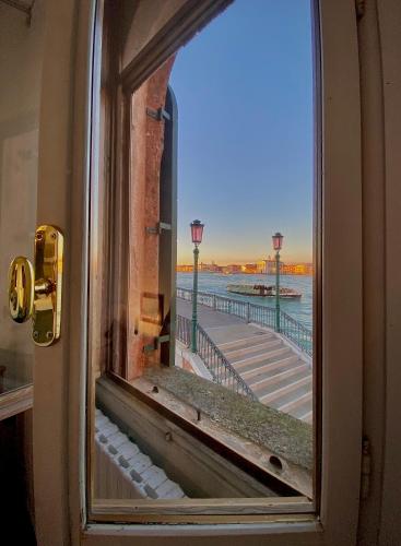 Al Ponte Lungo Giudecca — 4-Star Luxury Hotel in Venice, Italy