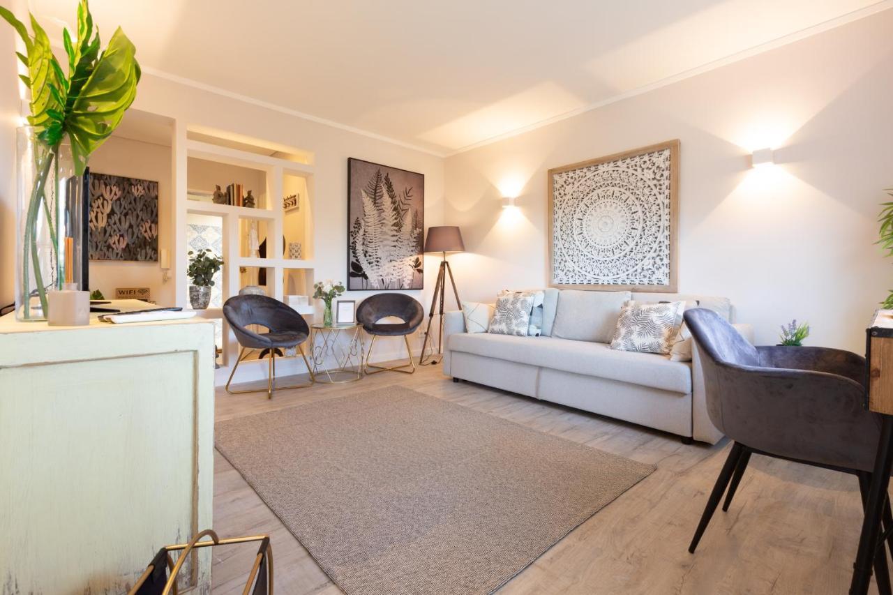 Beachome4u3 — 4-Star Luxury Hotel in Carcavelos, Portugal