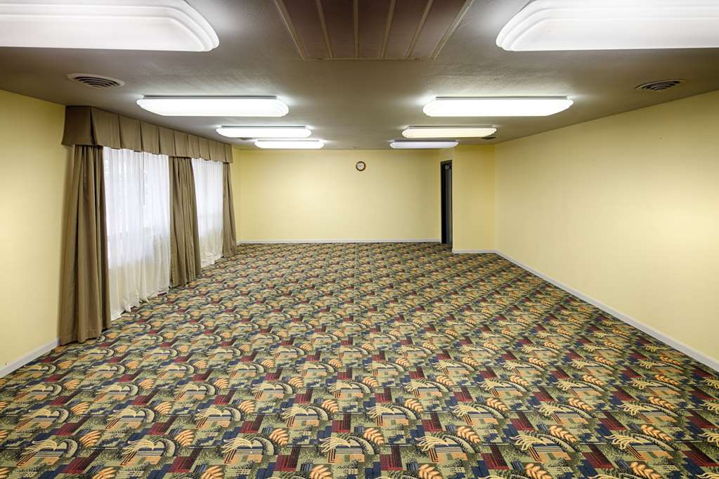 Red Lion Inn & Suites Missoula - photo 8
