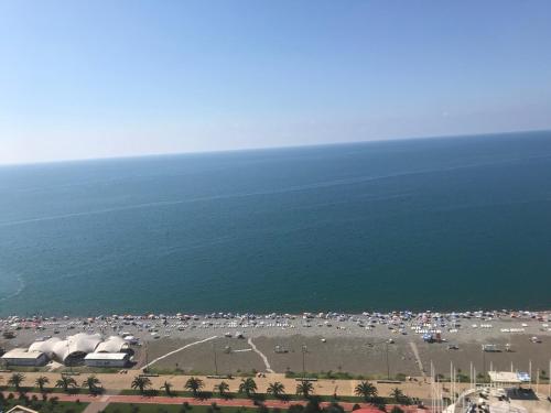 2 Bedroom Beachfront Apartment with Sea View & Balconies