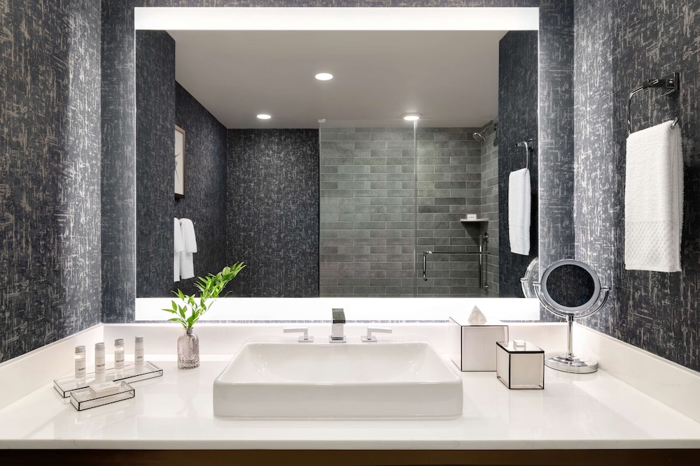 Carte Hotel San Diego Downtown Curio Collection by Hilton - photo 25