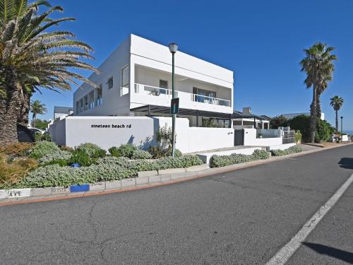 19 Beach Road