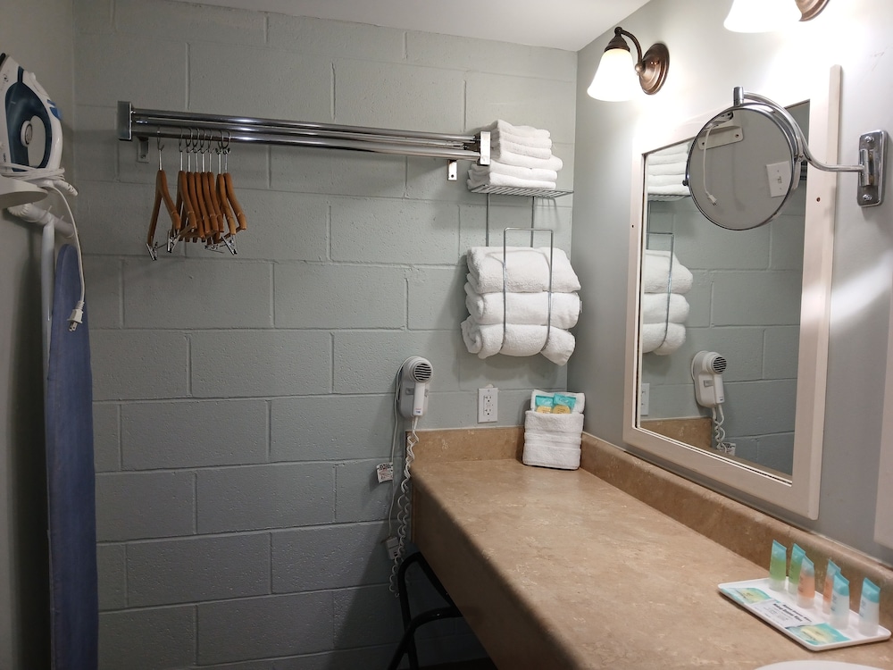 Buccaneer Inn - photo 79