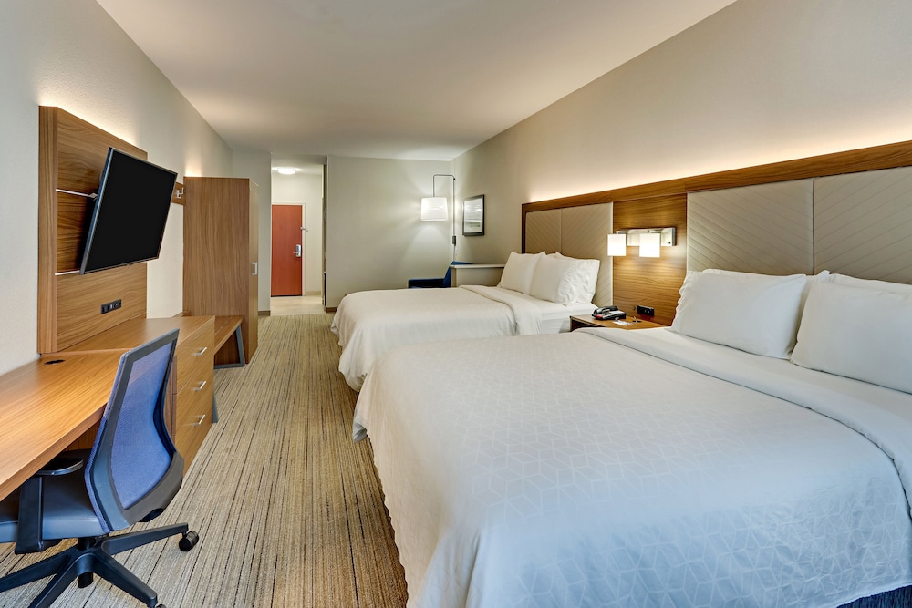 Holiday Inn Express Hotel & Suites Weatherford by IHG - photo 40