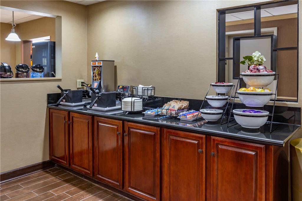 Comfort Inn Greensboro Kernersville - photo 24