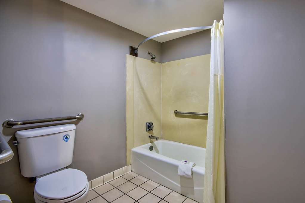Motel 6 Jeffersonville In Louisville - photo 19
