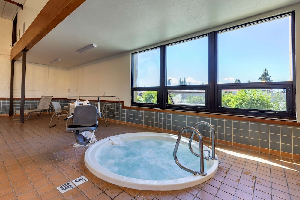 Garner Hotel Butte by IHG - photo 42