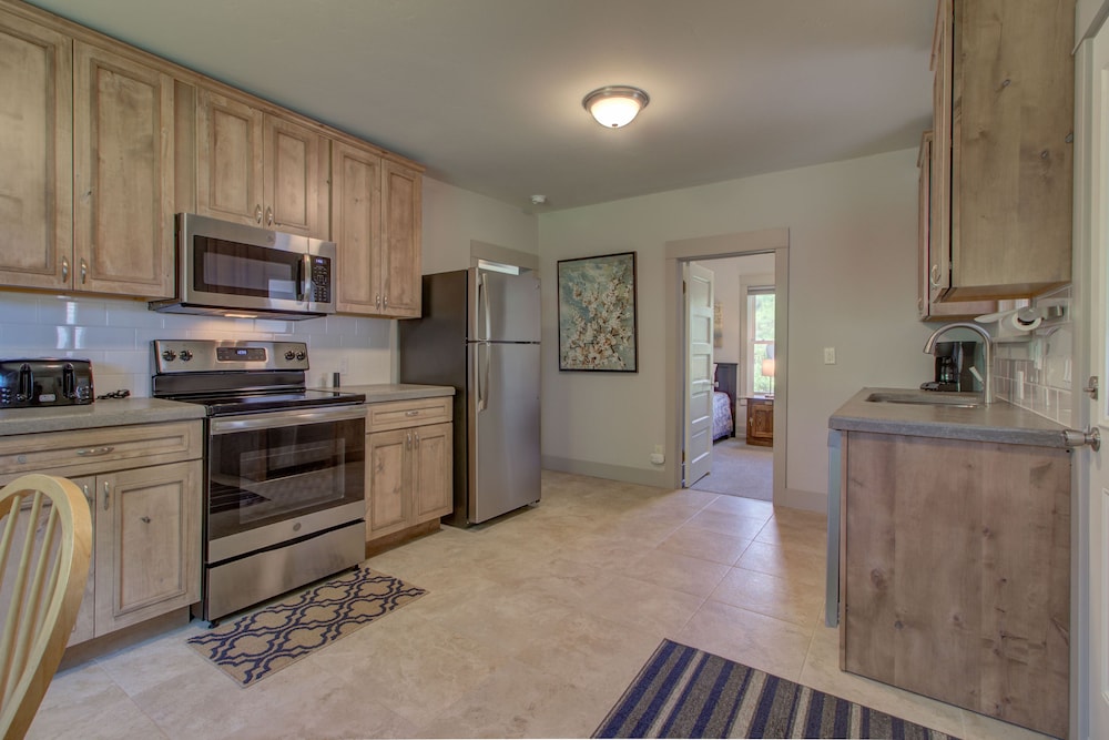 The Lodges of Oak Creek - photo 16