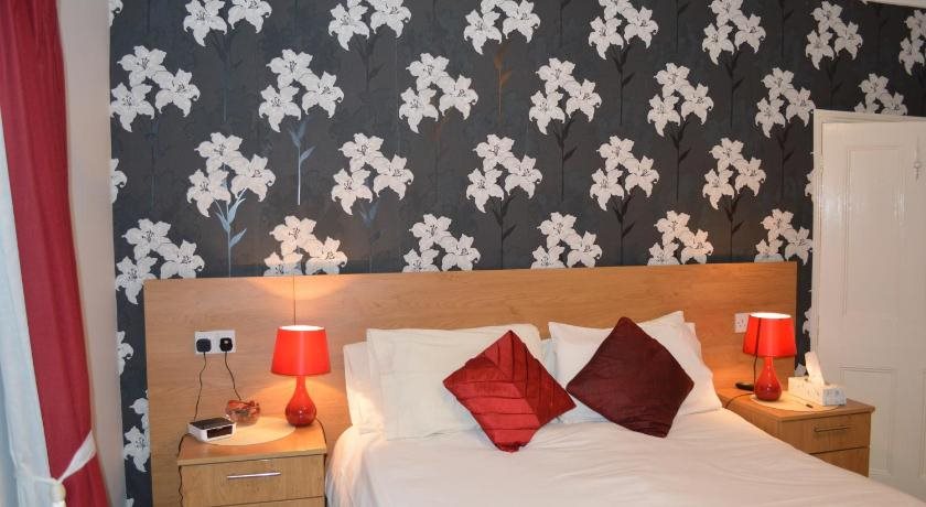 Bramble Corner B&B — 4-Star Luxury Hotel in St Ives, United Kingdom