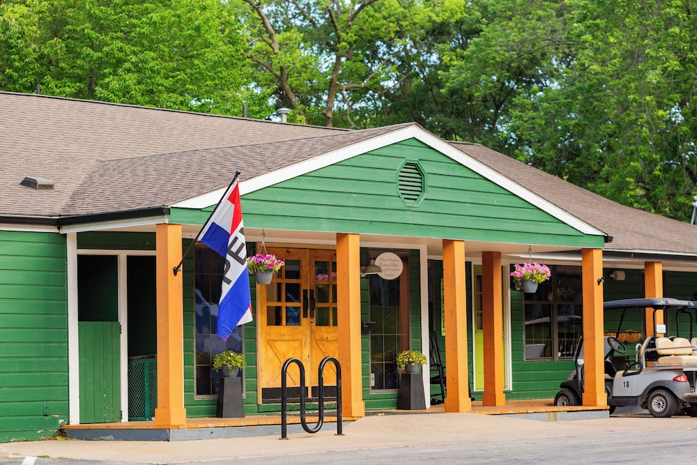Basswood Resort - photo 4