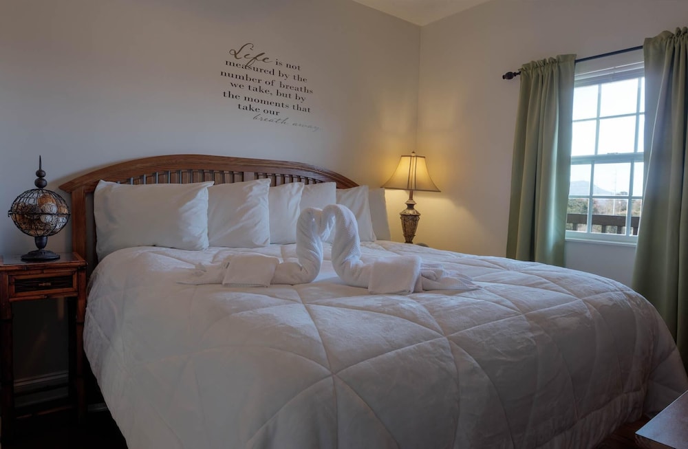 1501 Golf View Towers Southern Comfort - photo 9