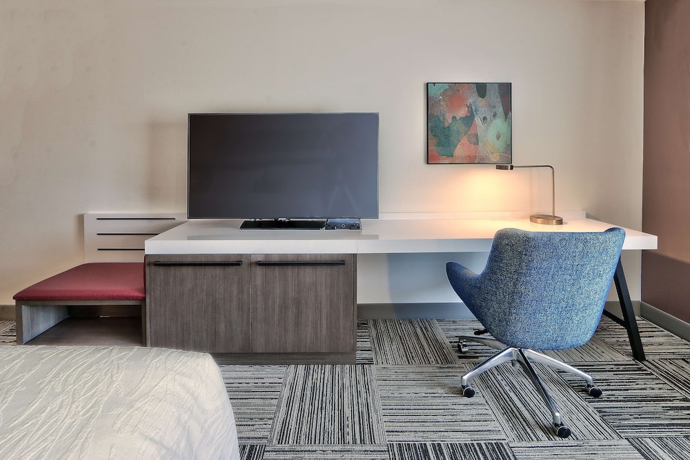 Hilton Garden Inn Albuquerque Journal Center - photo 19