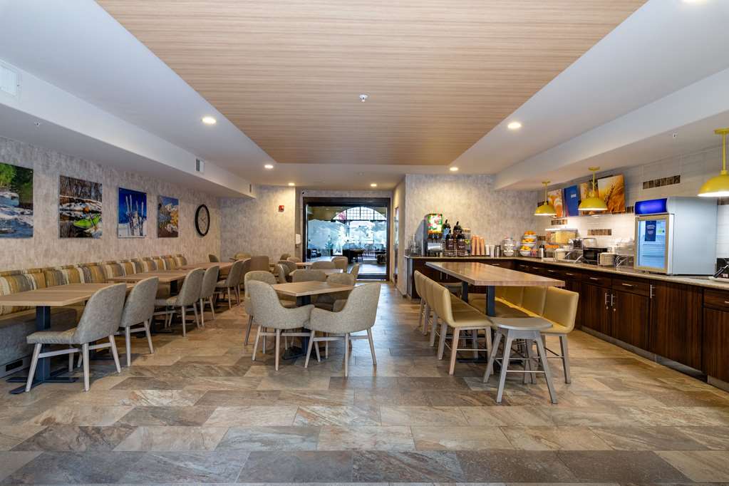 Comfort Suites Golden West on Evergreen Parkway - photo 28