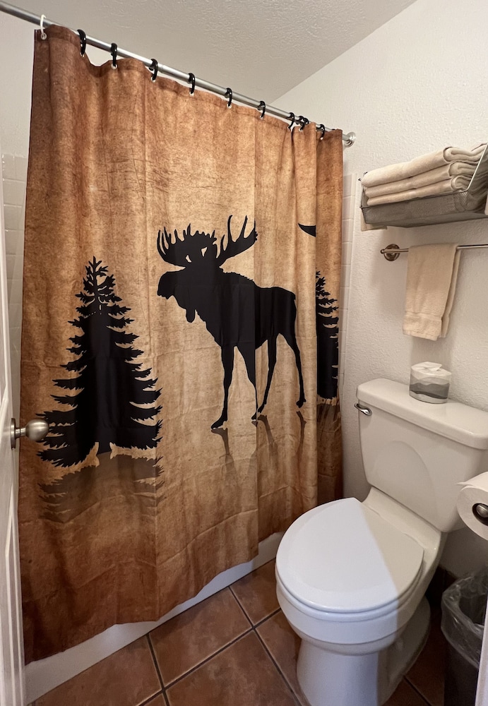 The Snuggle Inn - photo 61