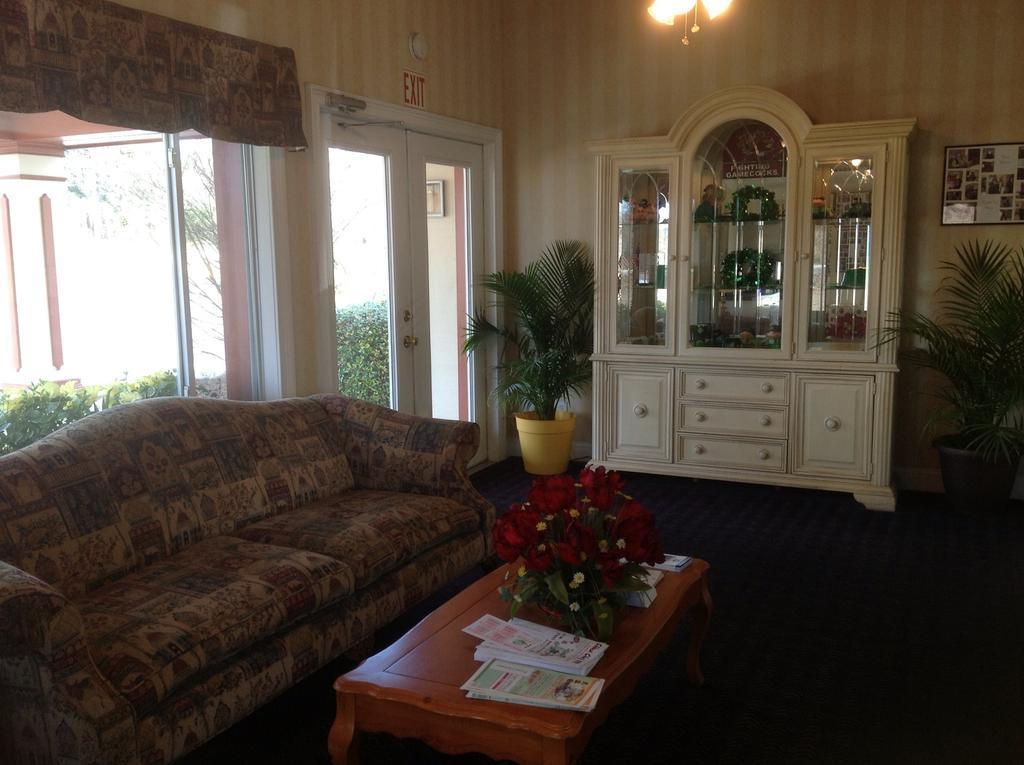 Knights Inn Columbia Airport Cayce - photo 18