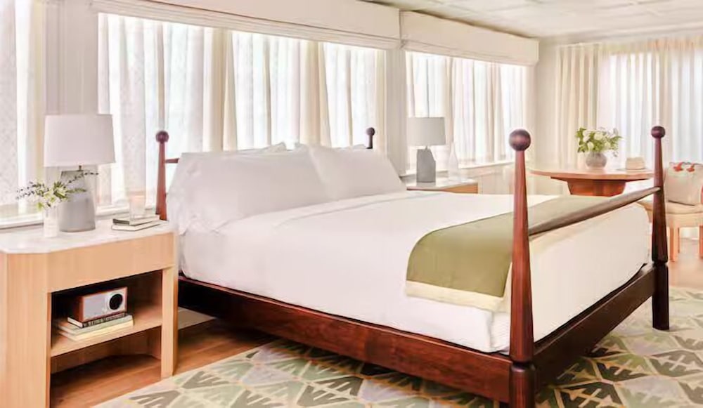 Canoe Place Inn and Cottages - photo 15