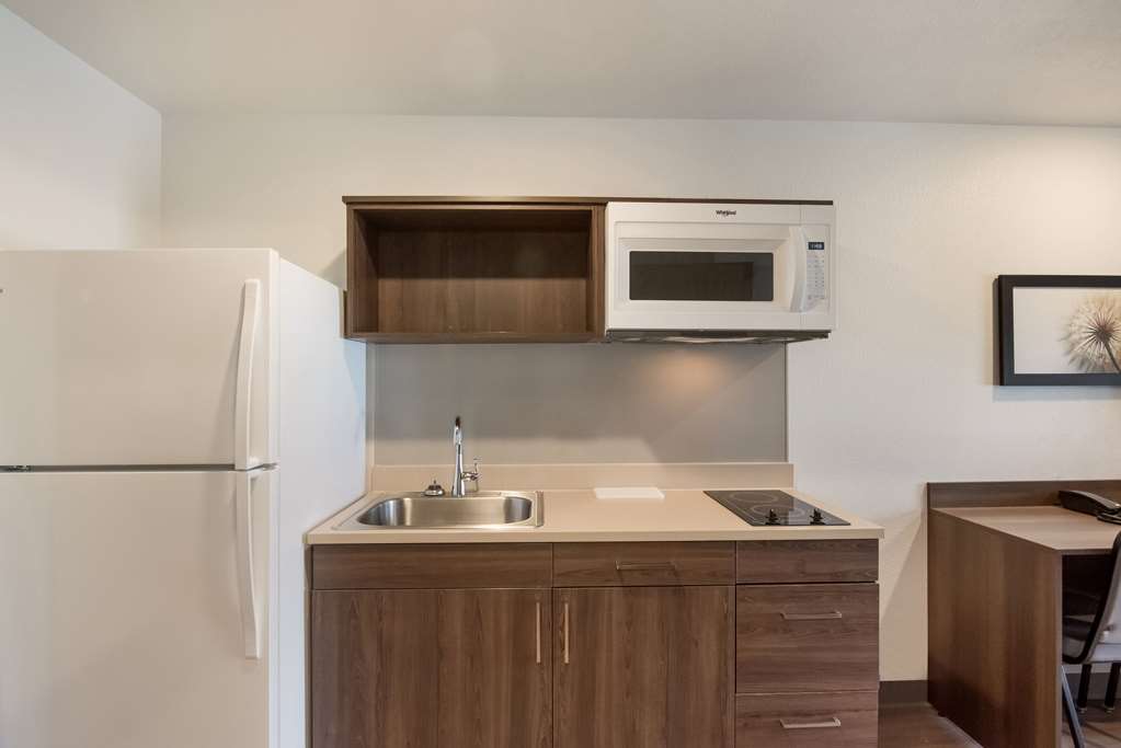 WoodSpring Suites Colorado Springs North Air Force Academy - photo 21