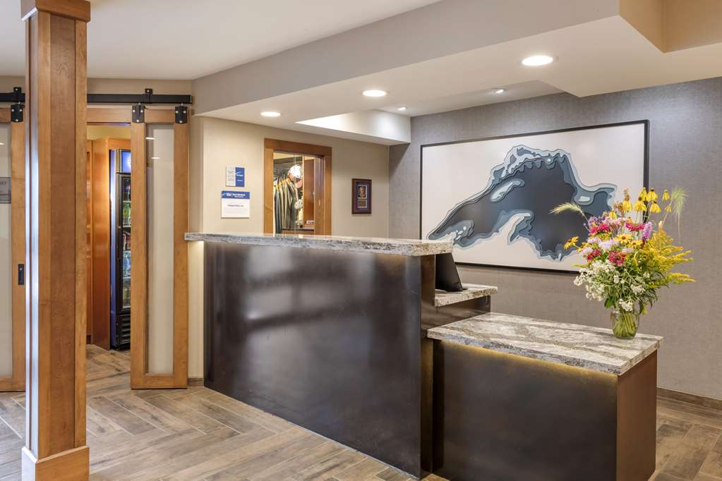 Best Western Plus Superior Inn - photo 3
