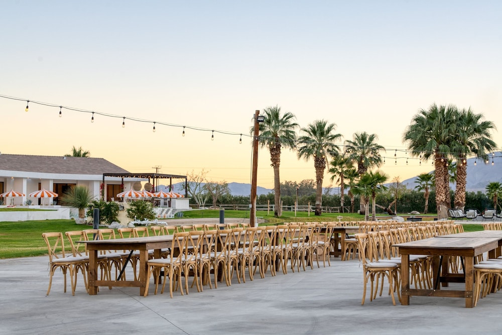 Buena Vista by Avantstay Massive Outdoor Oasis w Pool Spa & Firepit - photo 55