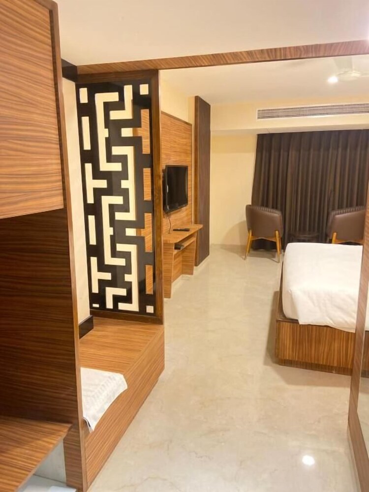 Hotel High Rise Regency — Burhanpur — photo 5
