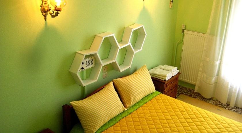 Hotel Alexandros in Neochoropoulo, Greece