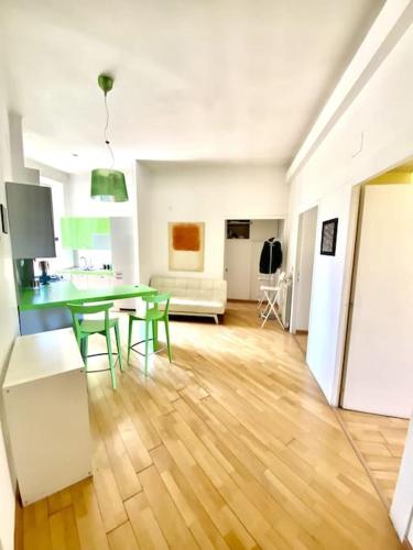 Crisalide Apartment — 4-Star Luxury Hotel in Rome, Italy