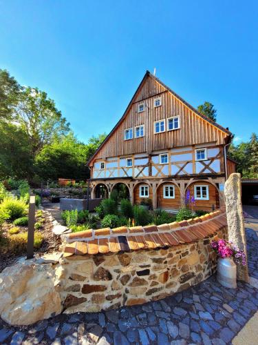 Pferdehof am Burgsberg Ferienzimmer Monteurzimmer — hotel in Seifhennersdorf