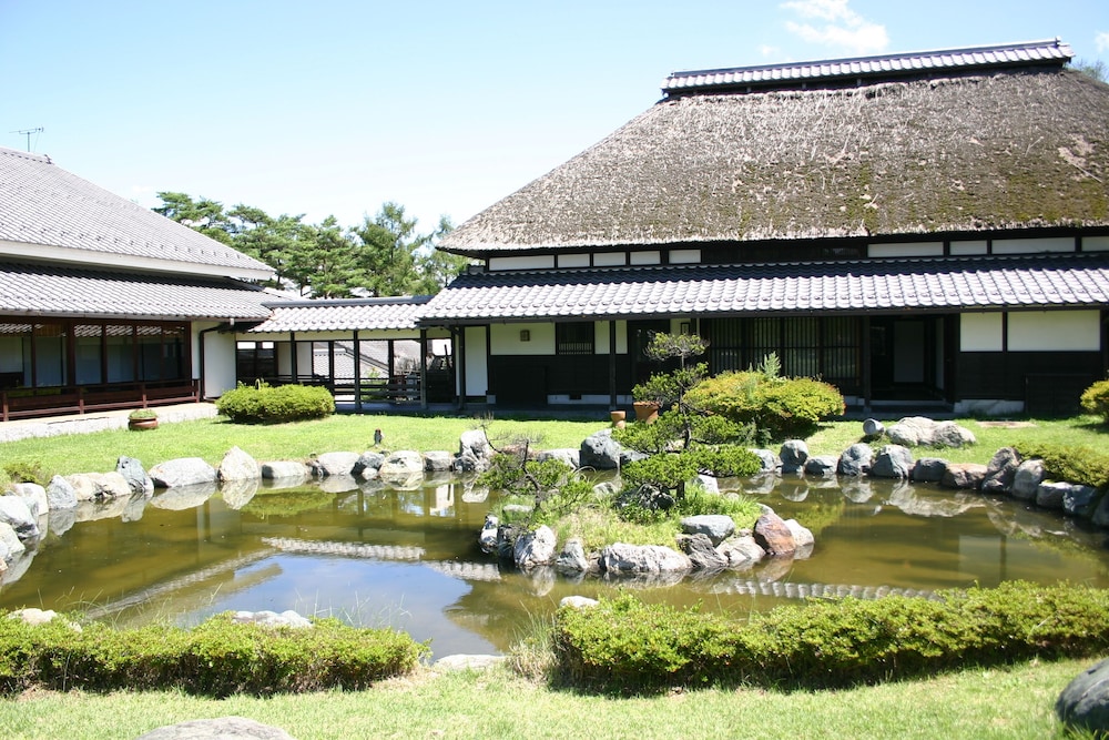 Suwako No Mori Shikitei in Suwa, Japan