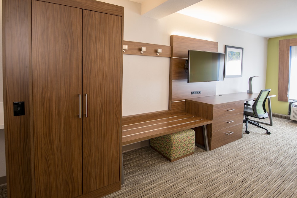 Holiday Inn Express Atlanta Stone Mountain by IHG - photo 10