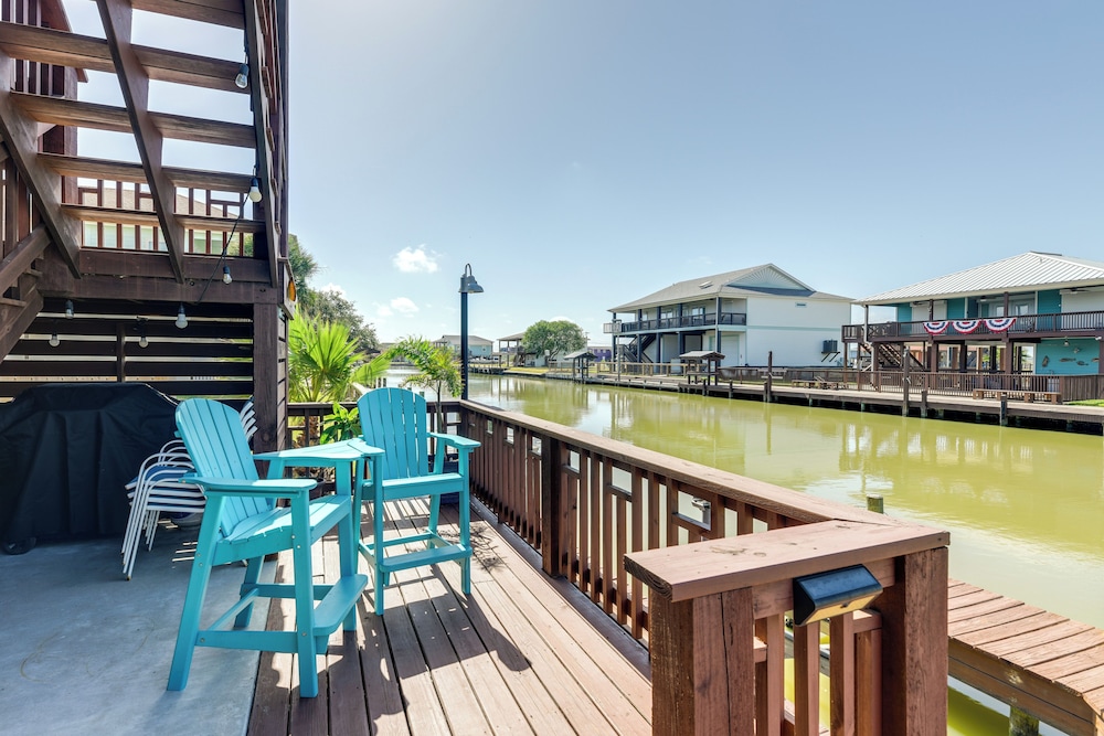Resort Perks Waterfront Rockport Home - featured photo