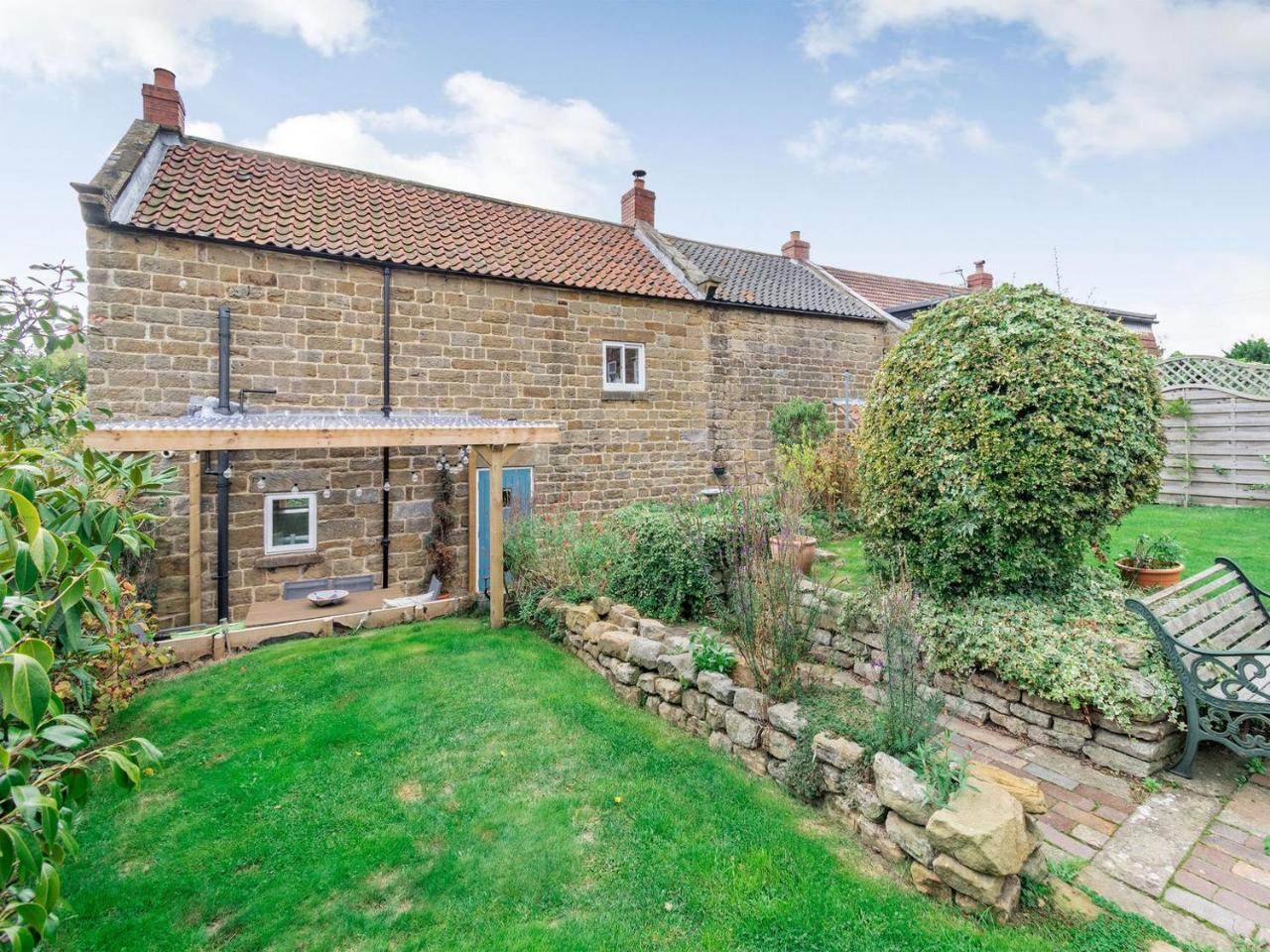 Vinca Cottage