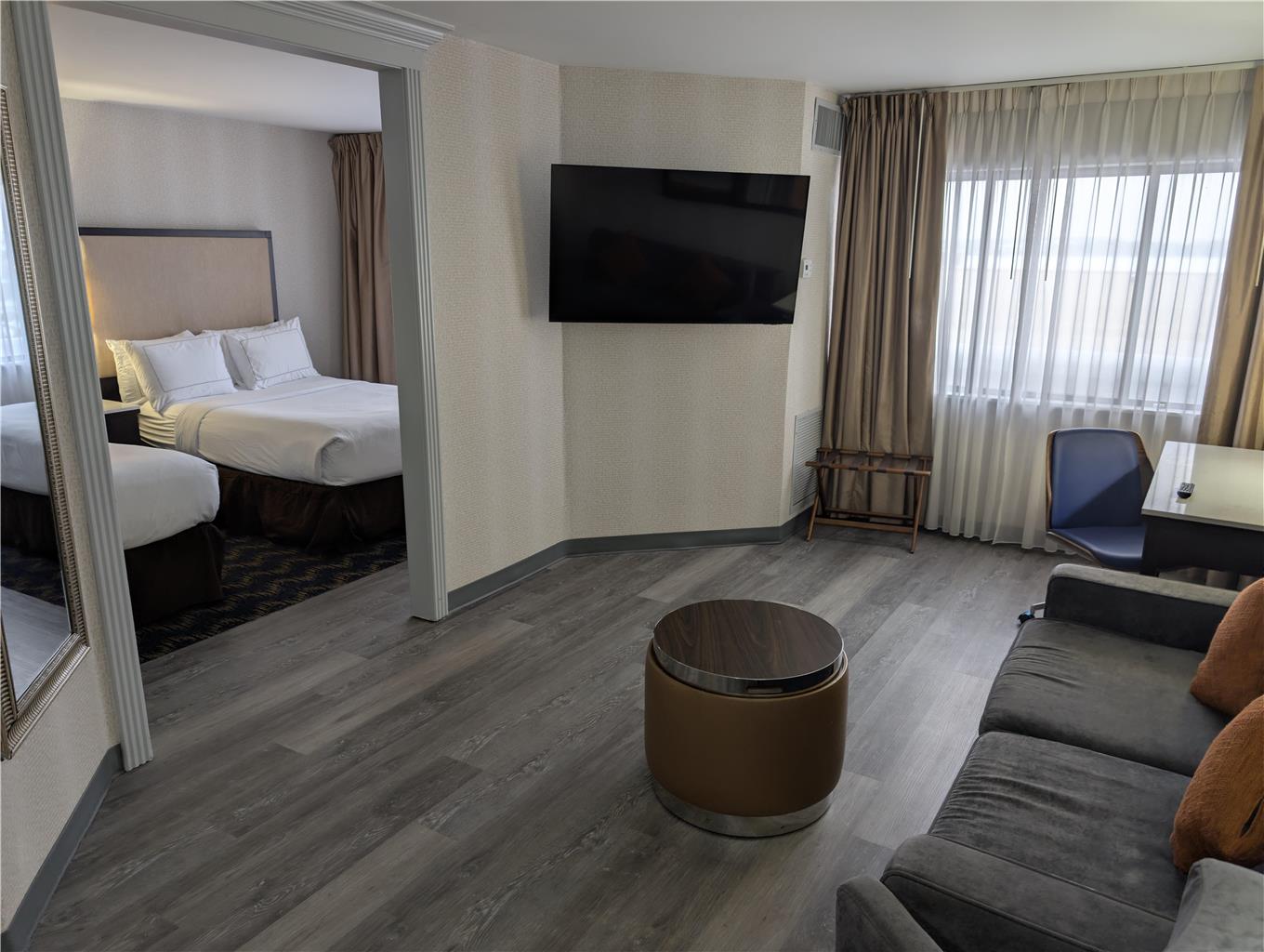 Best Western Plus Miamisburg Dayton Suites Banquets & Hotel - photo 9
