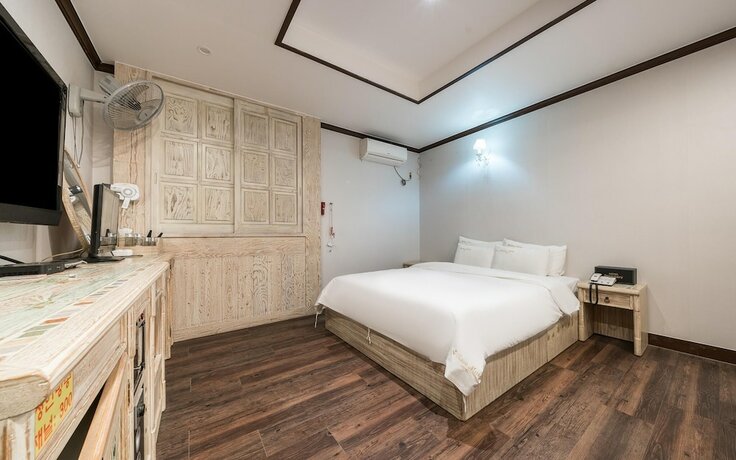 Daejeon Munchang Rosemary in Daejeon, South Korea