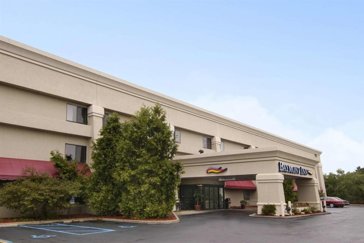 Baymont by Wyndham Battle Creek I 94 - photo 2