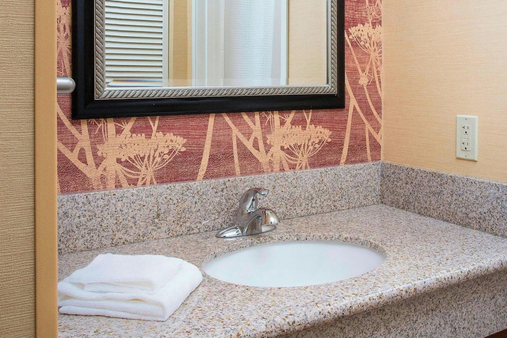 Courtyard by Marriott Peoria - photo 9