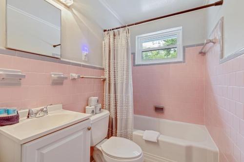 208 W Ashley Central Location 2 Mins to the Beach - photo 20