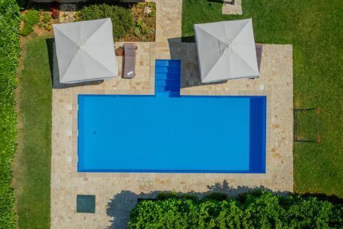 Villa Lavandis with Jacuzzi and 50m2 Pool — 4-Star Luxury Hotel in Donji Vinjani, Croatia