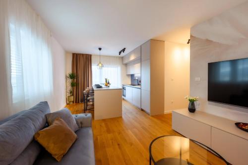 Azure apartment — Metkovic — photo 5