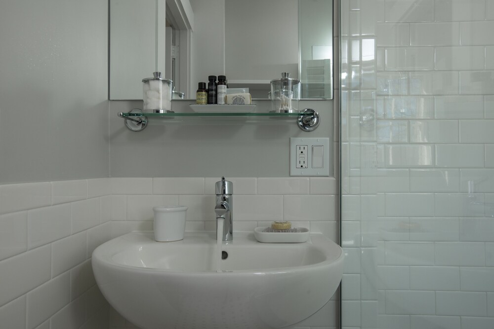 Liberty Hill Inn - photo 45