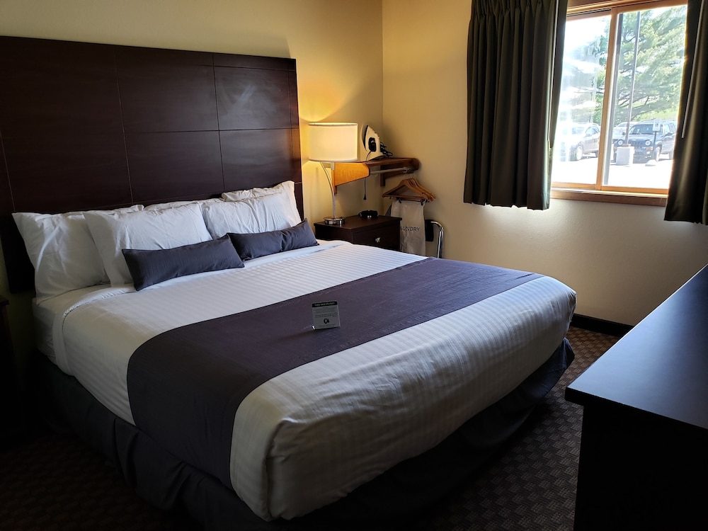 Cobblestone Inn & Suites Merrill - photo 14
