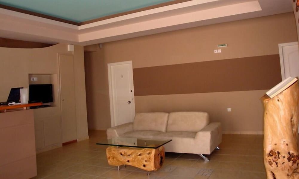 Annema Hotel — Unknown City — photo 3
