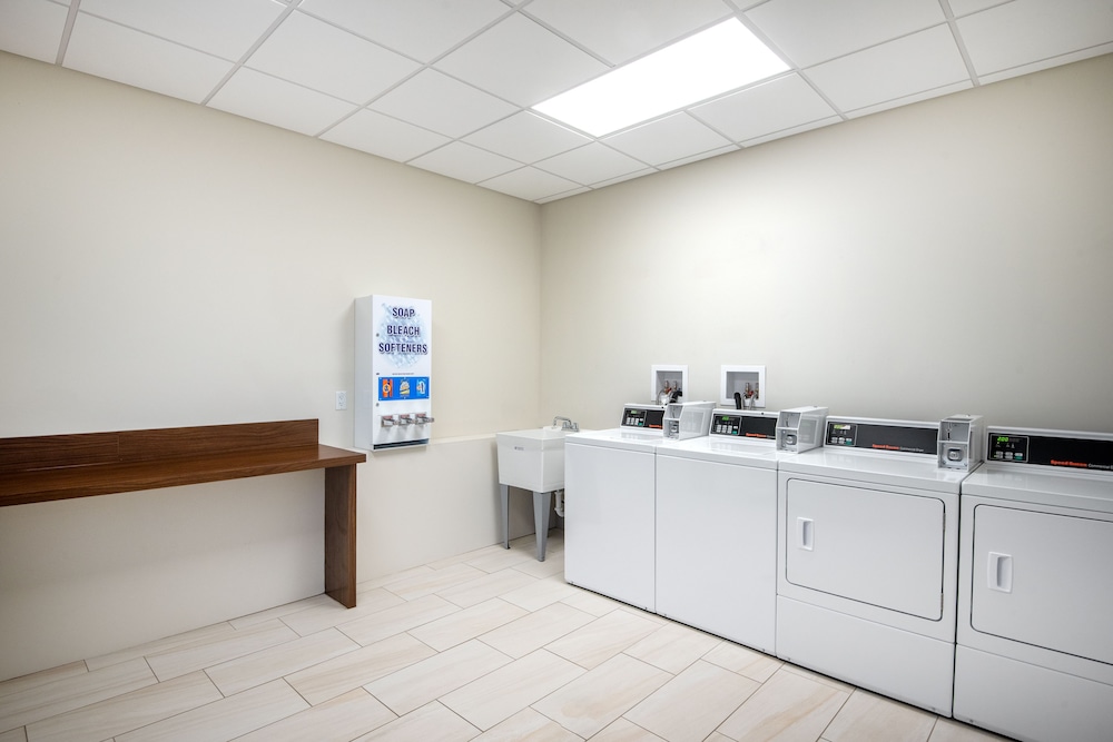 Holiday Inn Express & Suites Punta Gorda by IHG - photo 16