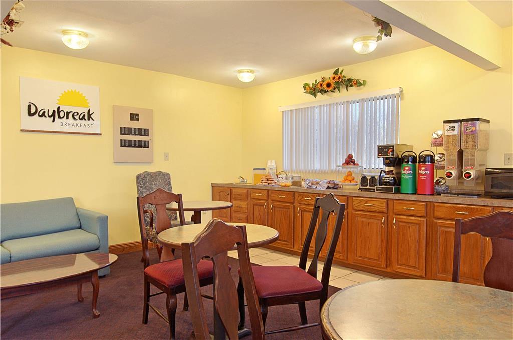 Days Inn by Wyndham Ocean Springs - photo 15
