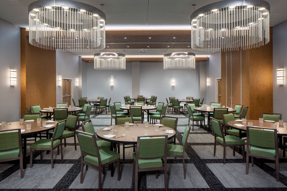 Hotel Indigo Gainesville Celebration Pointe by IHG - photo 37