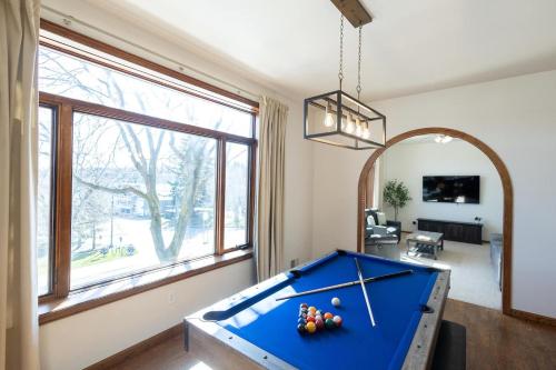 Villager Loft Pool Table & Dining Discounts in Charlevoix, United States