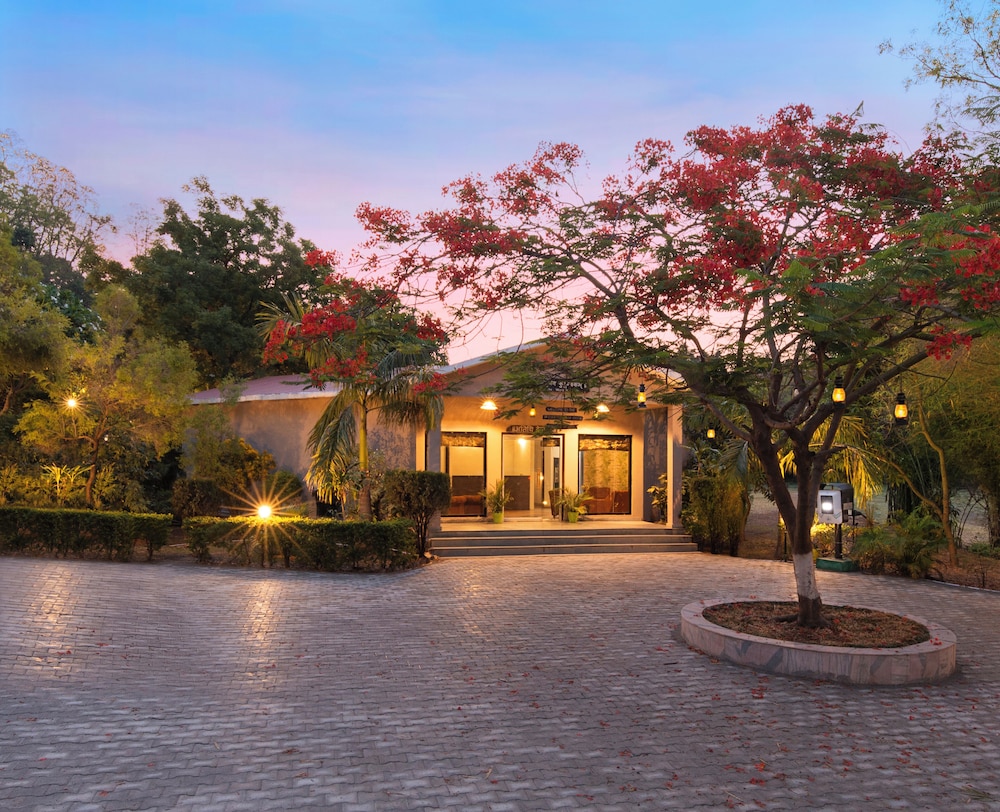 Click Resort Corbett Tiger Den in Kaladhungi, India