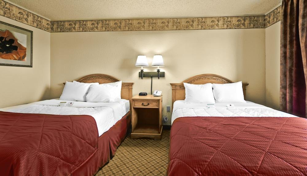Pan American Inn & Suites - photo 5
