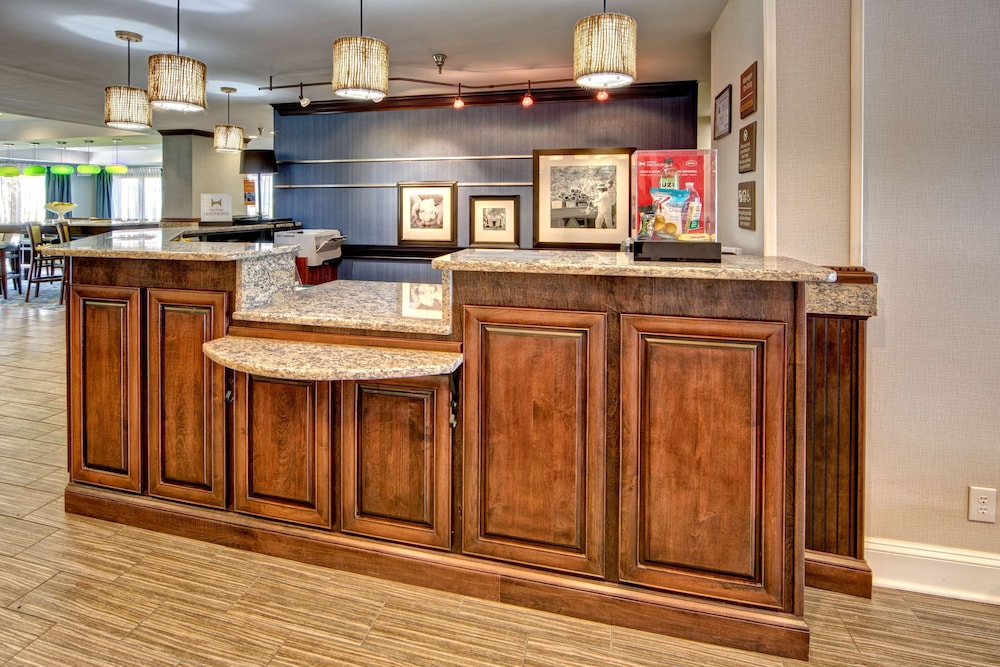 Hampton Inn Laurinburg - photo 3