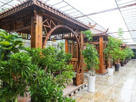 Chenxi Hotel - last minute hotel in Panzhihua