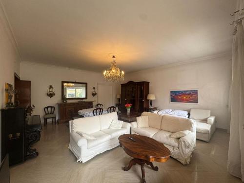 Spacious Getaway with Roman Charm — 4-Star Luxury Hotel in Rome, Italy